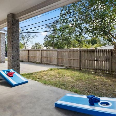 Modern 3 Bedroom With 85 Inch Tv Houston Exterior photo